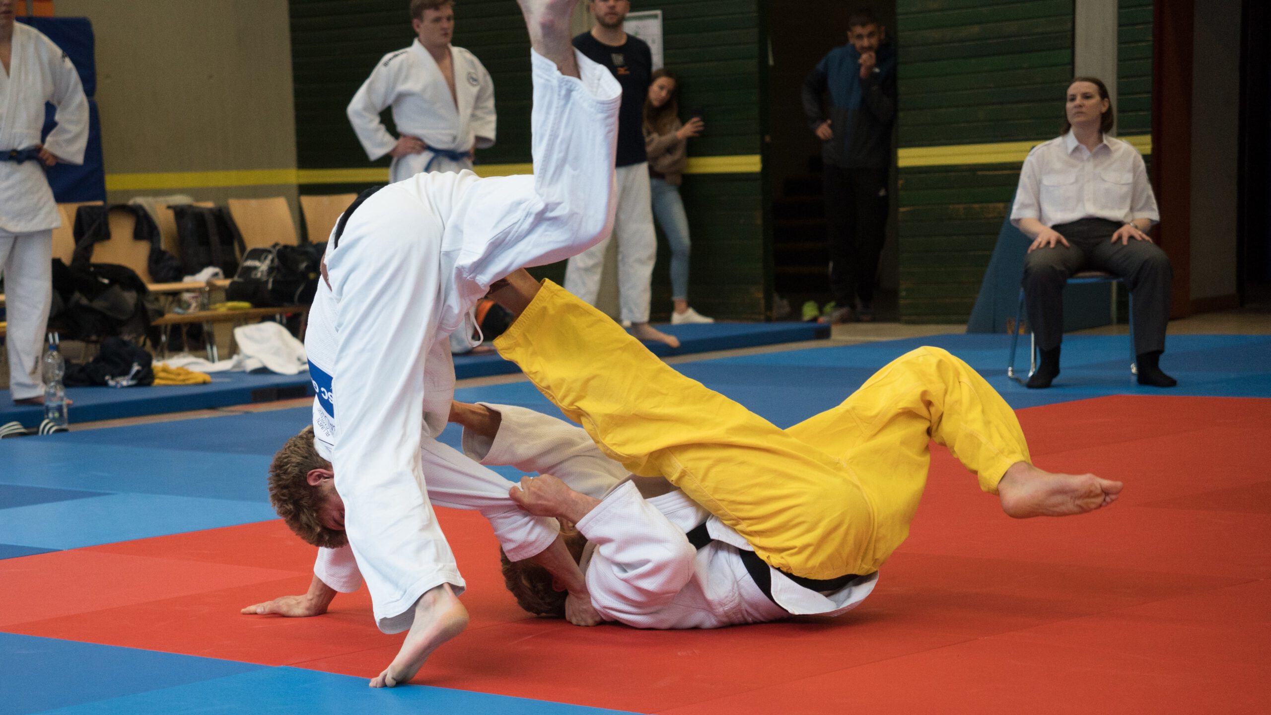 David wirft Tomoe-nage